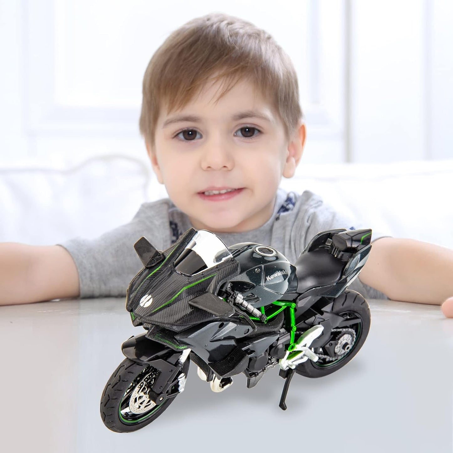Arniyavala 1:12 Scale Mini Motorcycle Model | Zinc Alloy Fuel Tank, Rubber Tires, Engine Sound & Headlights | Detailed Collectible Motorcycle Toy for Enthusiasts & Kids ๐๏ธ๐จ