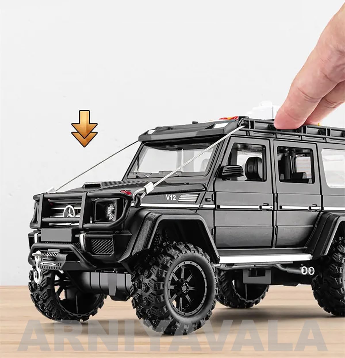 ARNIYAVALA 1:24 Diecast Mercedes-Benz Brabus-4X4