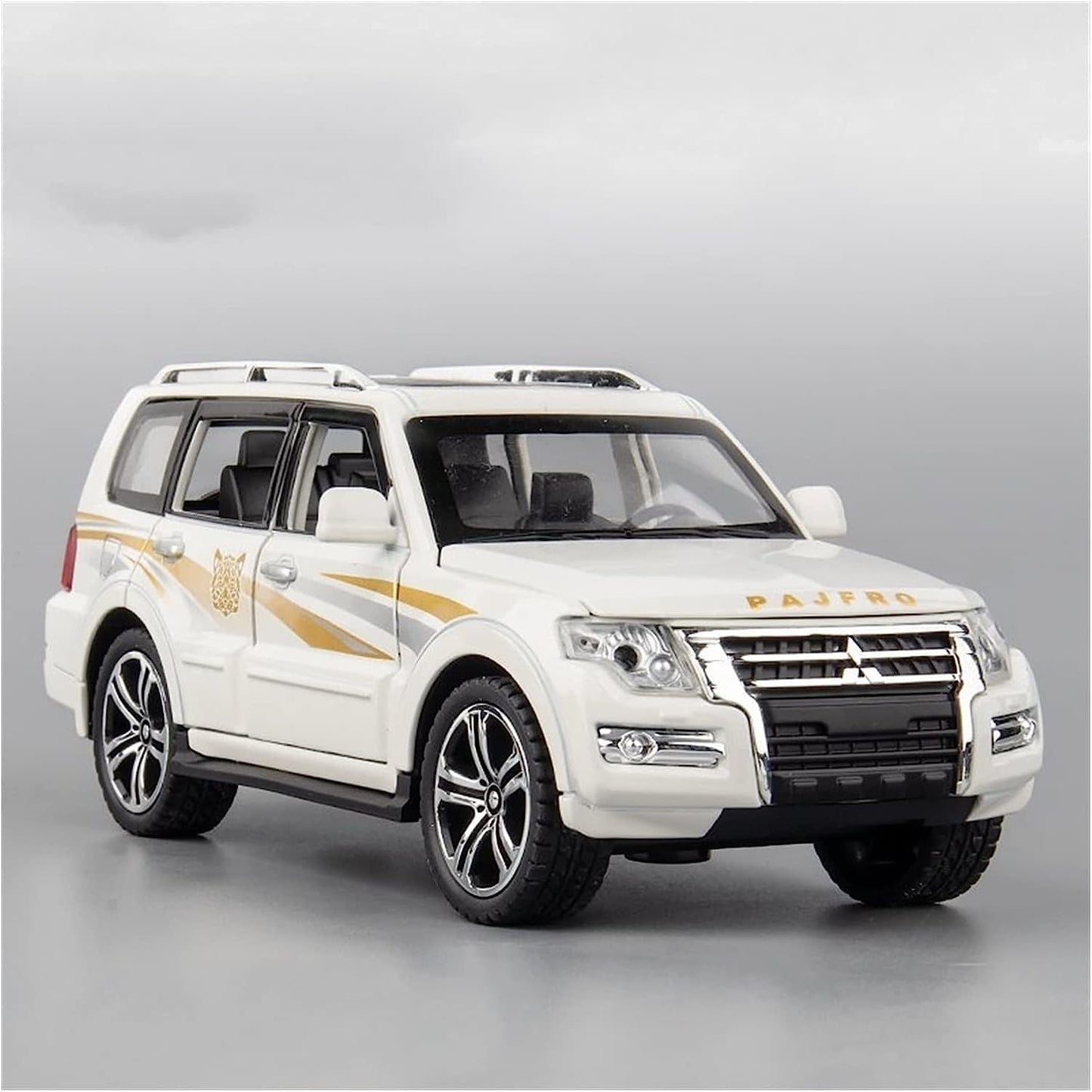 1/32 Scale Mitsubishi Pajero SUV Diecast Car Model Toy, Pull Back, Sound & Light