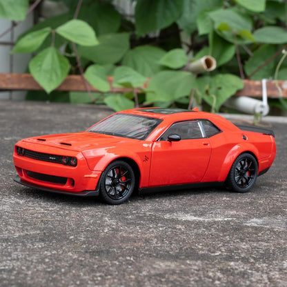 1/24 Dodge Challenger Hellcat Model Car, Zinc Alloy Pull Back Toy car with Sound and Light for Kids Boy Girl Gift